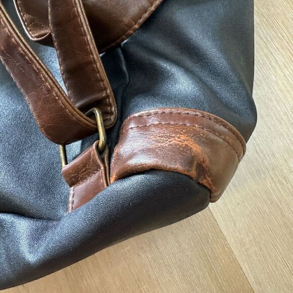 Vintage MGM Grand Las Vegas Mini Leather Backpack Black And Brown Distressed - Picture 8 of 13